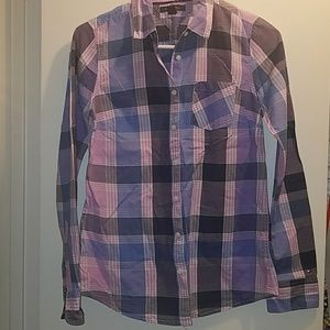 Tommy Hilfiger plaid button up XS TP